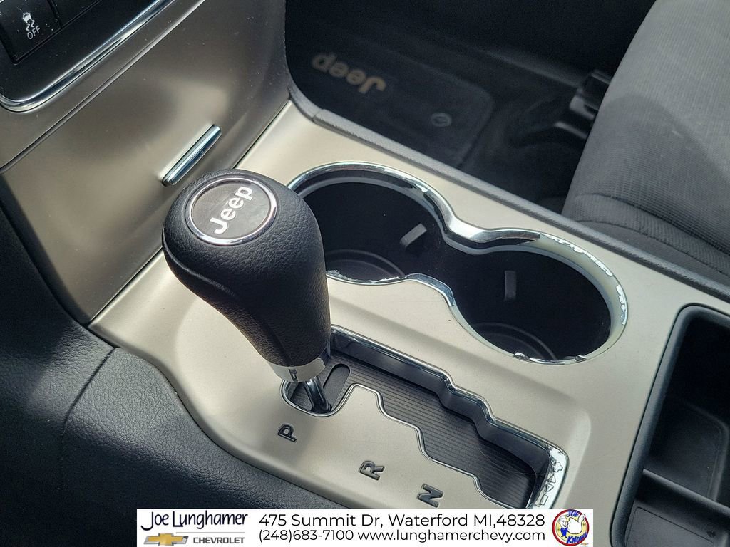 Used 2013 Jeep Grand Cherokee Laredo AWD/4WD image 15