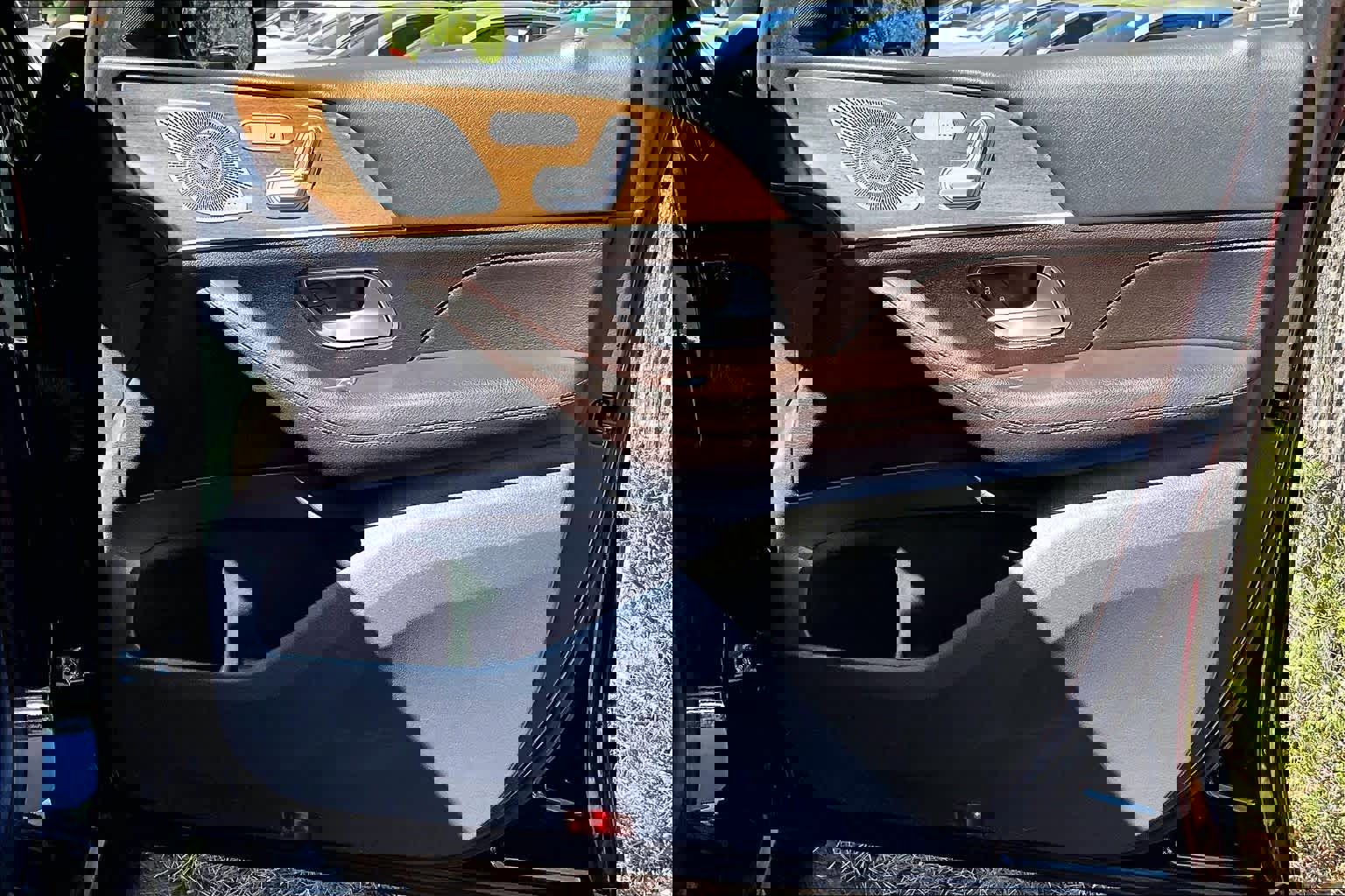 Used 2020 Mercedes-Benz GLE 350 4MATIC w/ Premium Package image 23