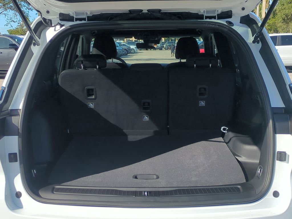 New 2025 Jeep Grand Cherokee Laredo w/ MOPAR Finishing Package RWD image 13