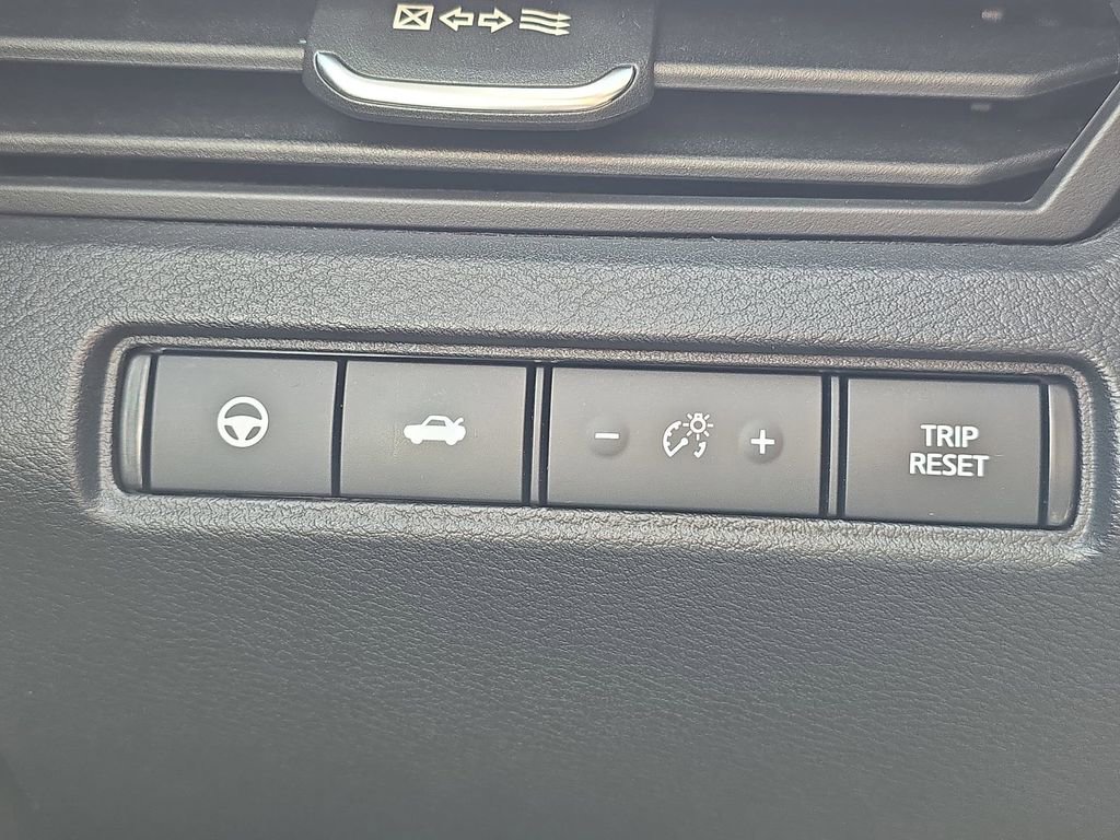 Used 2020 Nissan Altima 2.5 Platinum image 21