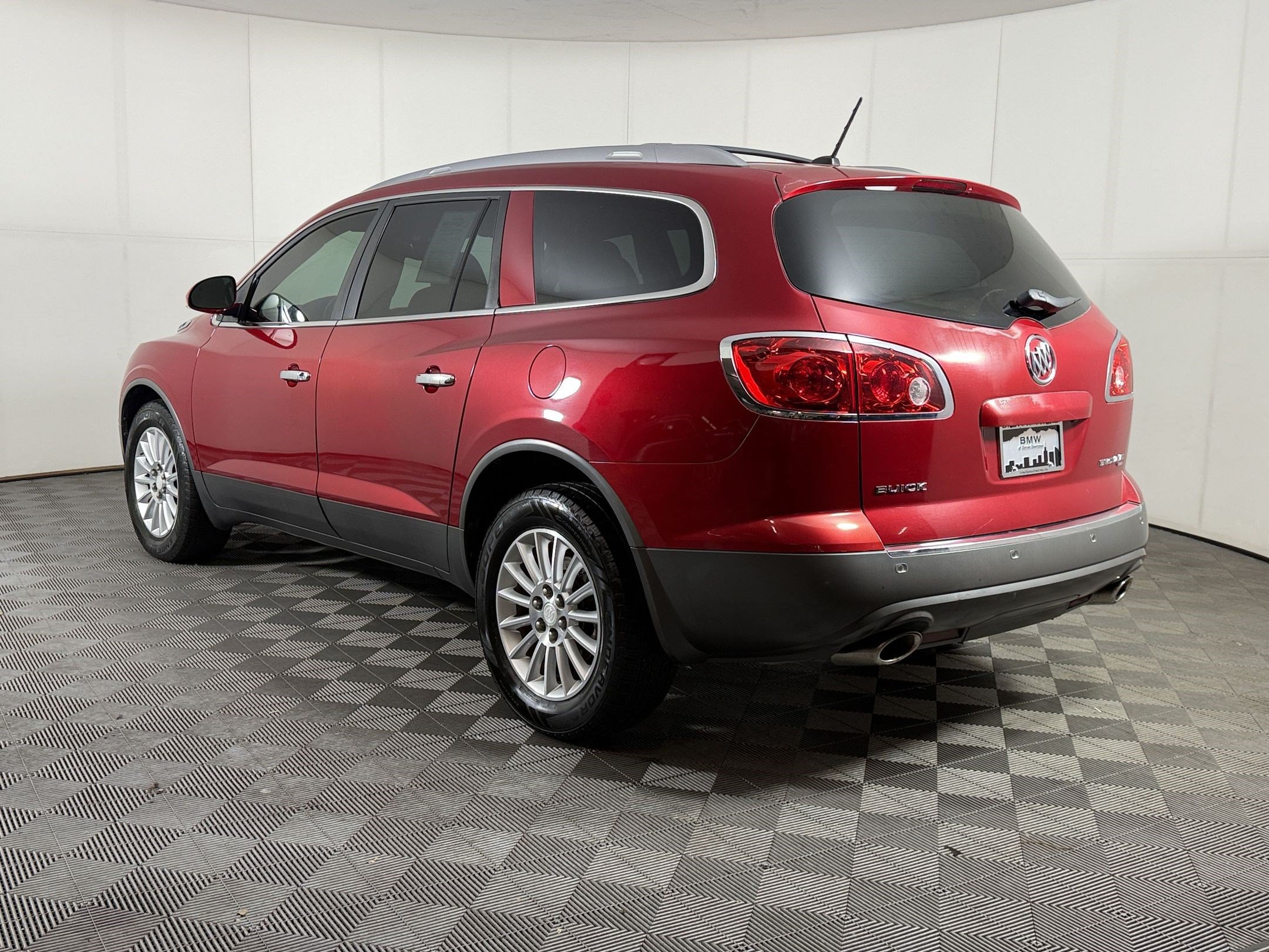 Used 2012 Buick Enclave Leather AWD/4WD image 3