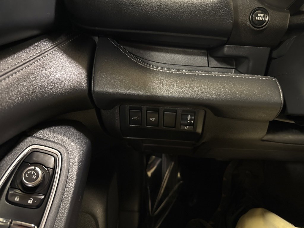 Used 2023 Subaru Ascent Limited image 27