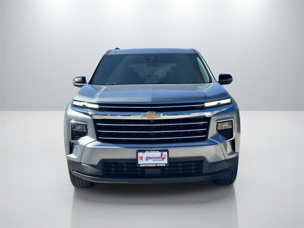 Used 2025 Chevrolet Traverse LT video 2