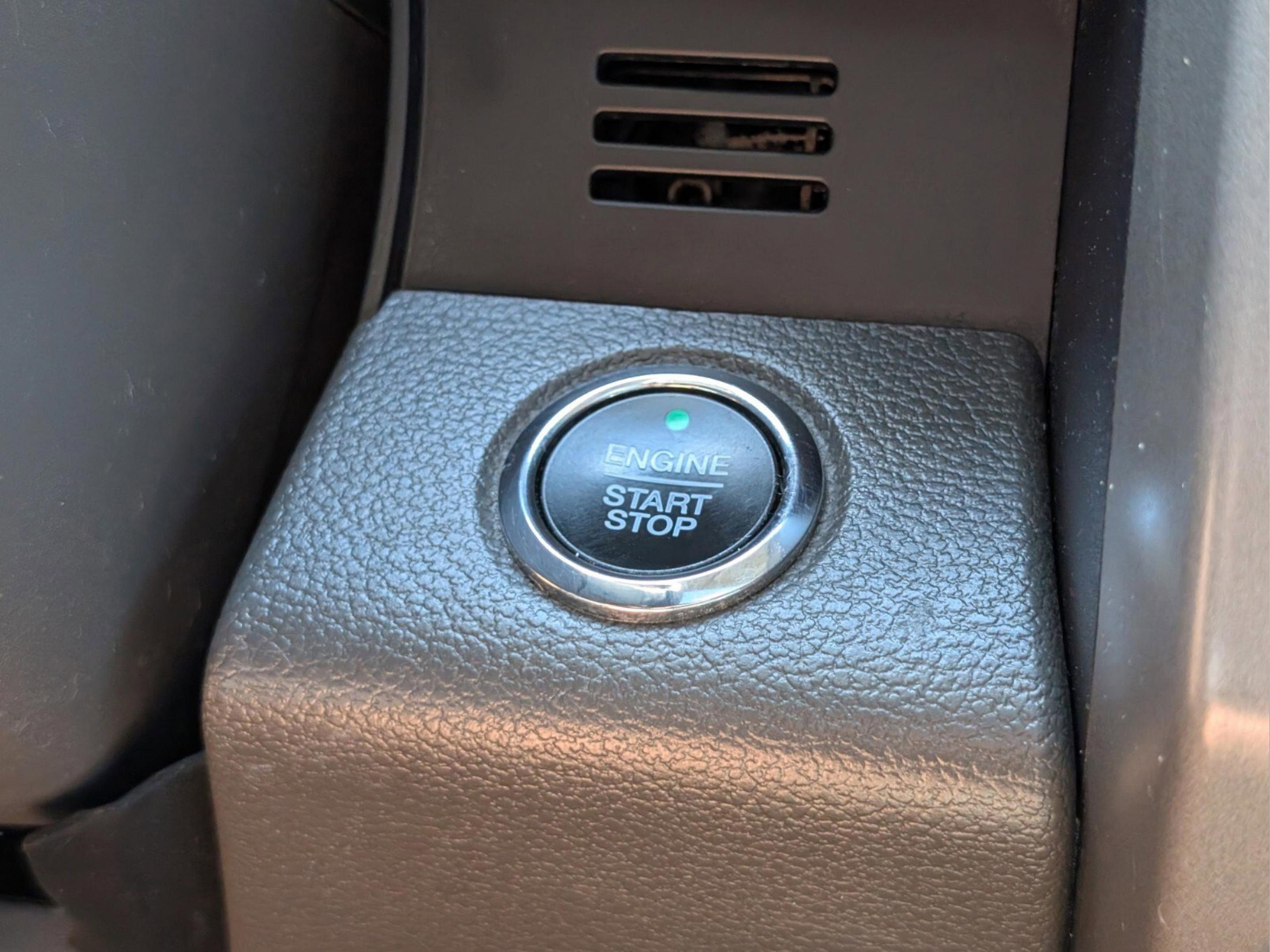 Used 2019 Ford Expedition Max XLT w/ Equipment Group 202A RWD image 21