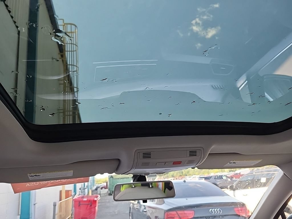 Used 2019 Volkswagen Tiguan SEL FWD image 5