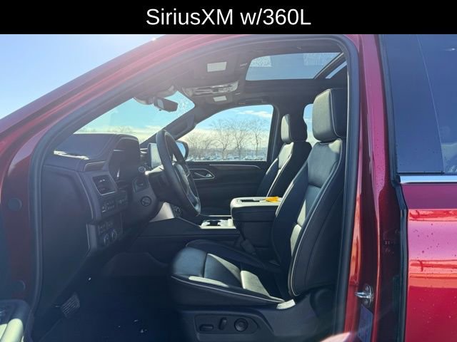 Used 2024 Chevrolet Suburban Premier image 8