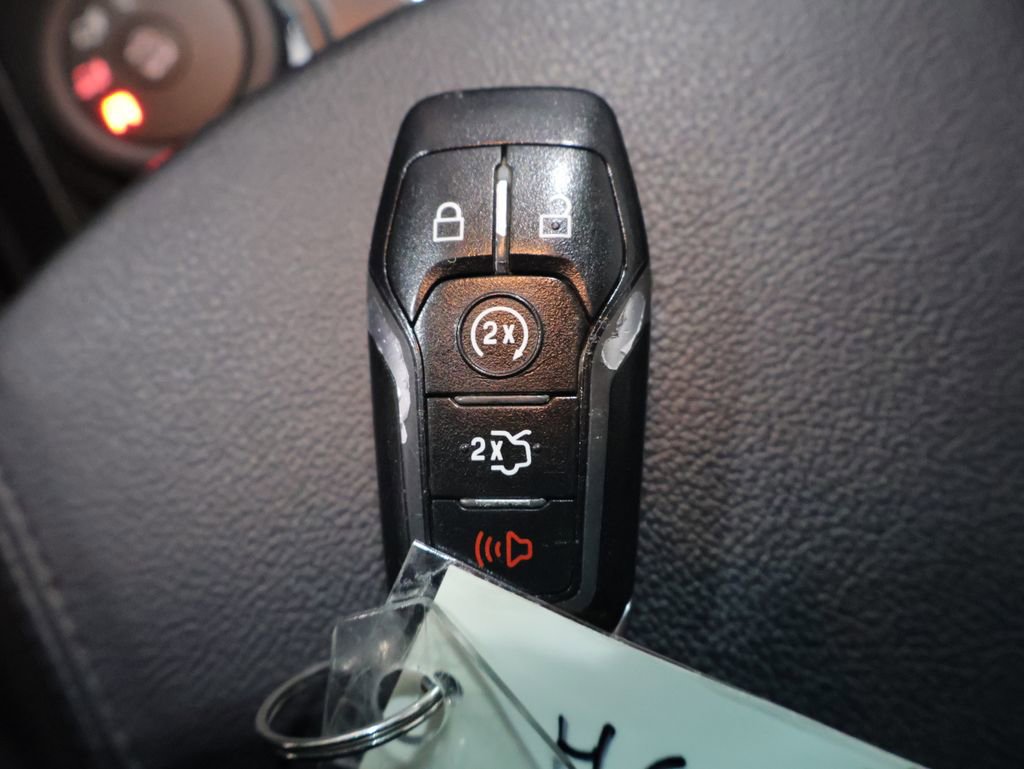 Used 2017 Ford Explorer XLT w/ Equipment Group 202A image 29