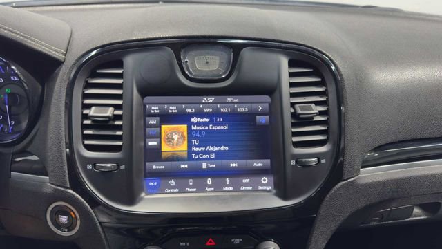 Used 2019 Chrysler 300 S image 31