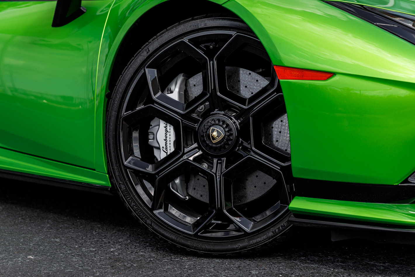 Used 2023 Lamborghini Huracan Tecnica image 29