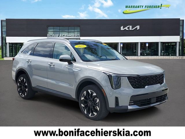 Certified 2025 Kia Sorento EX w/ Panoramic Sunroof Package