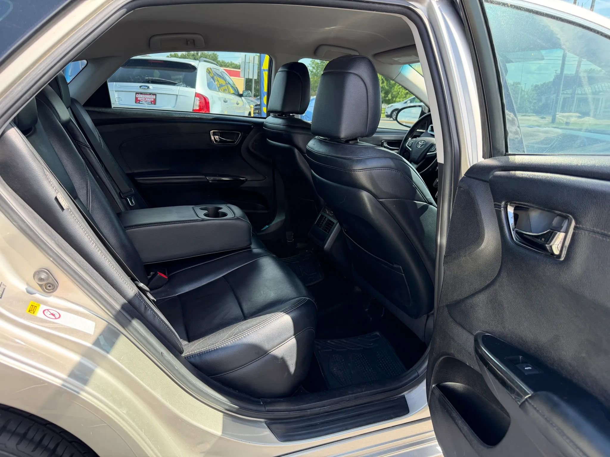 Used 2014 Toyota Avalon XLE FWD image 16