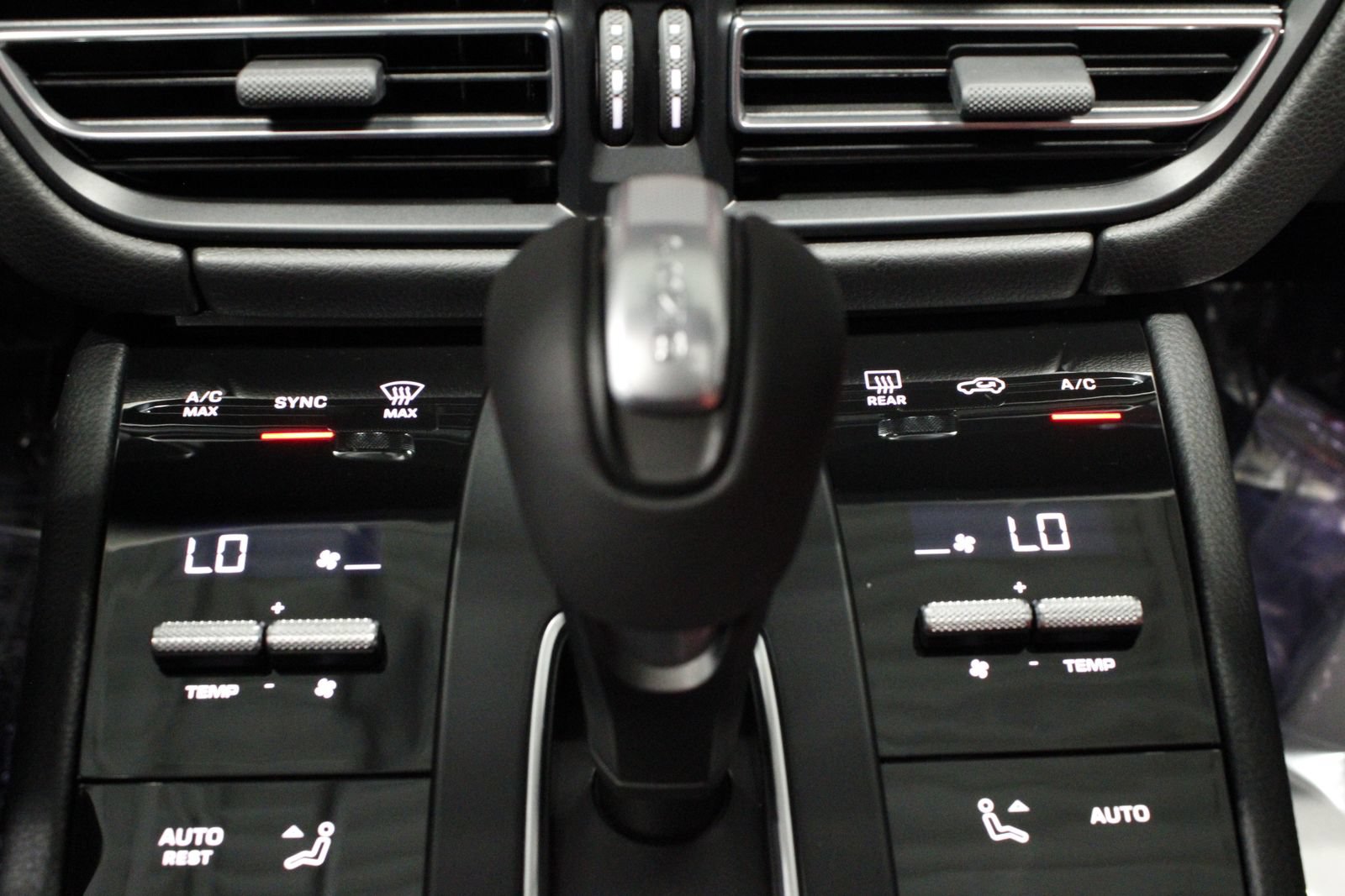 New 2026 Porsche Macan S AWD/4WD image 28