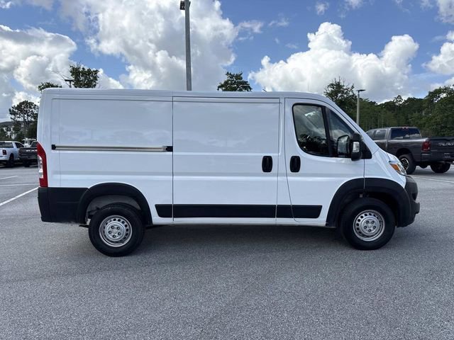 Used 2025 RAM ProMaster 2500 w/ Convenience Group FWD image 2