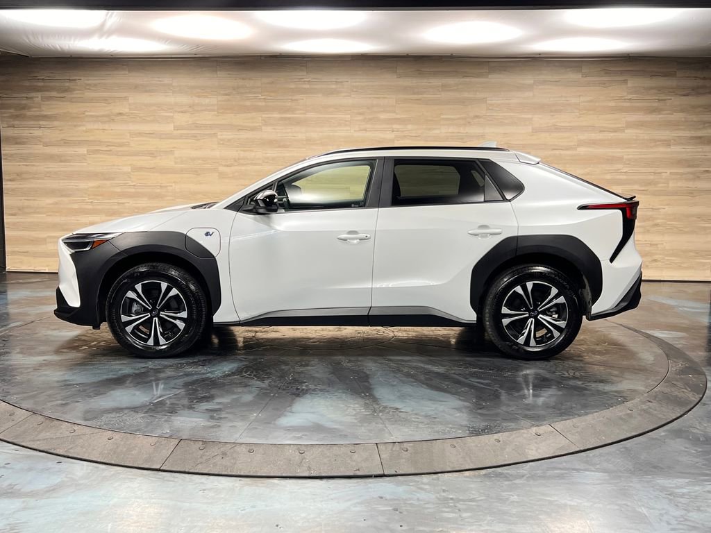 Used 2025 Subaru Solterra Premium image 15