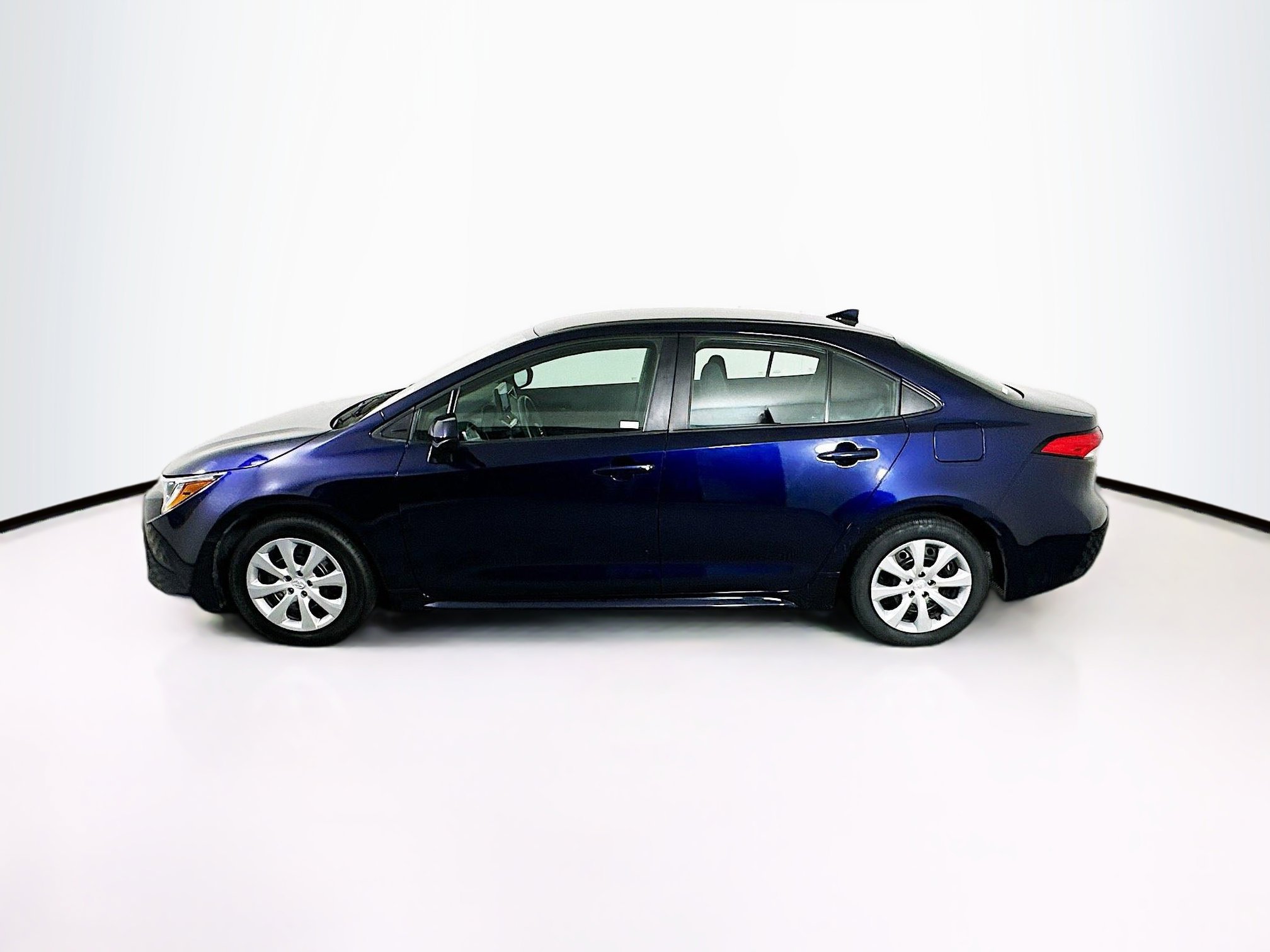 Used 2024 Toyota Corolla LE image 4