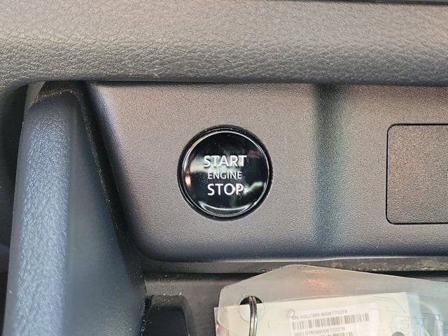 Certified 2024 Nissan Rogue SV image 31