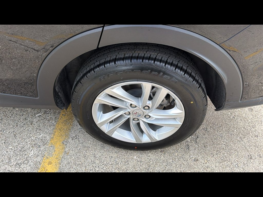 Used 2024 Buick Envista Preferred FWD image 25