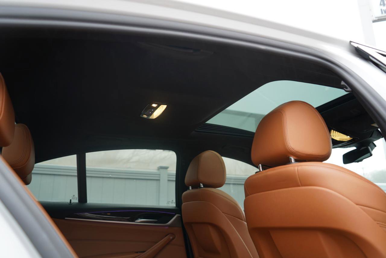 Used 2018 BMW 530e xDrive image 63