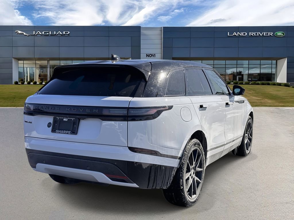 New 2026 Land Rover Range Rover Velar Dynamic SE image 3