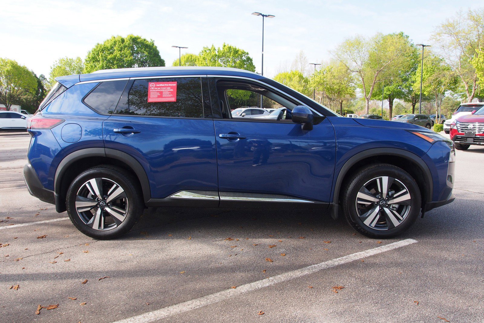 Used 2023 Nissan Rogue SL FWD image 8