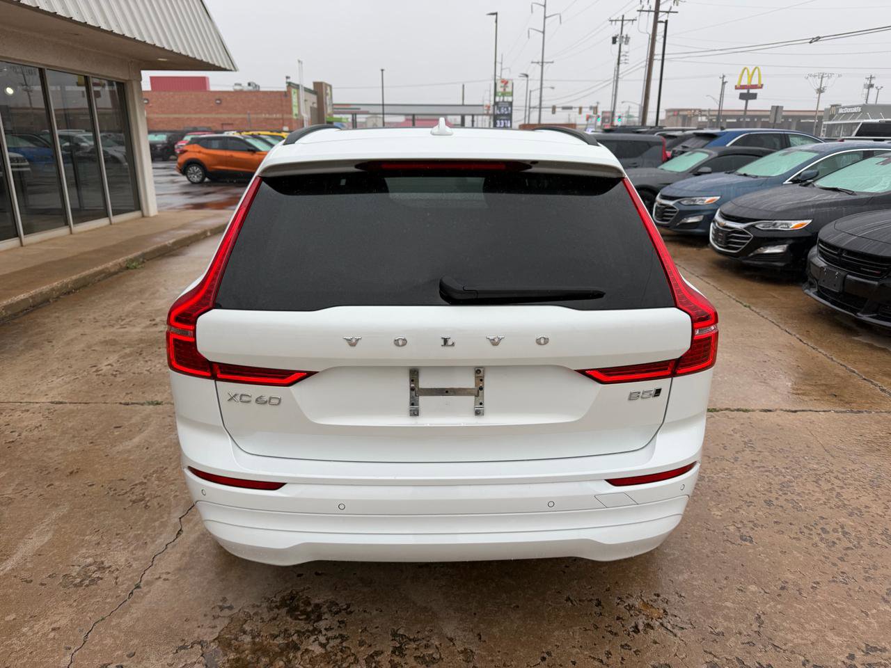 Used 2022 Volvo XC60 B5 Momentum AWD/4WD image 7