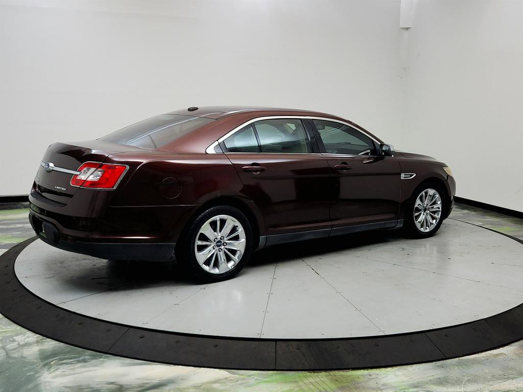 Used 2010 Ford Taurus Limited FWD image 5