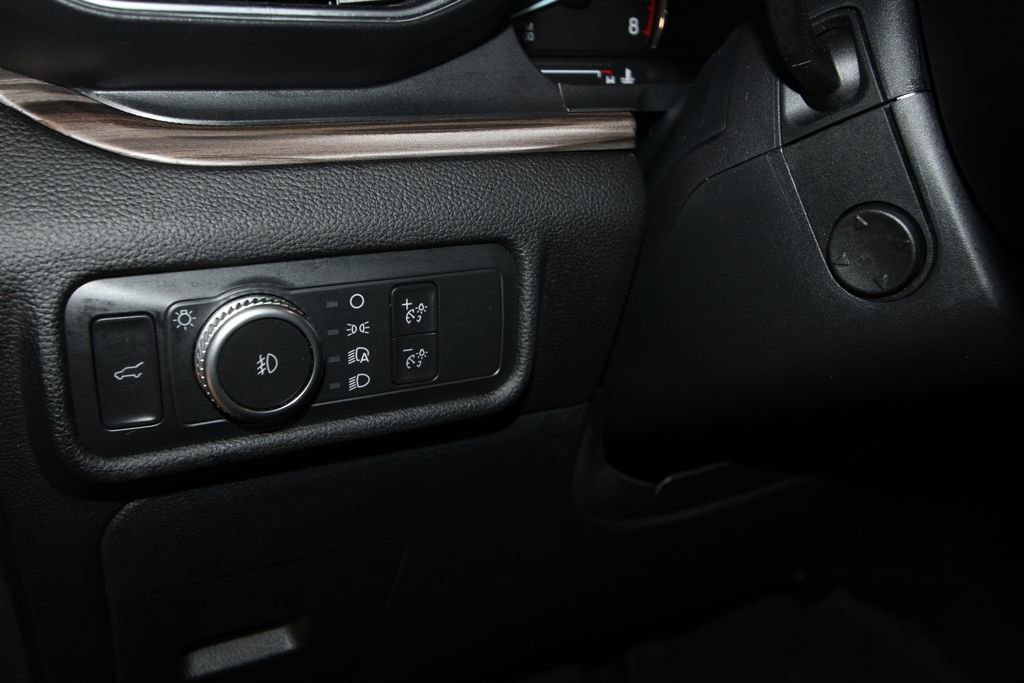 Used 2022 Ford Explorer Limited w/ Equipment Group 301A image 11