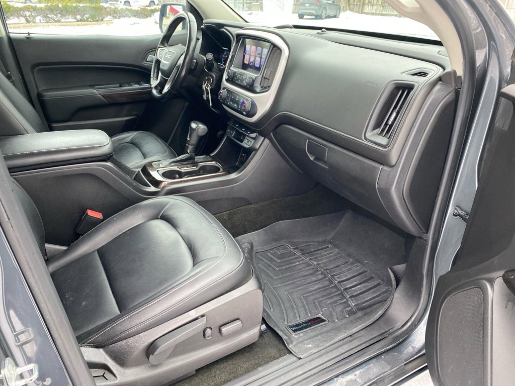 Used 2017 GMC Canyon SLT image 24