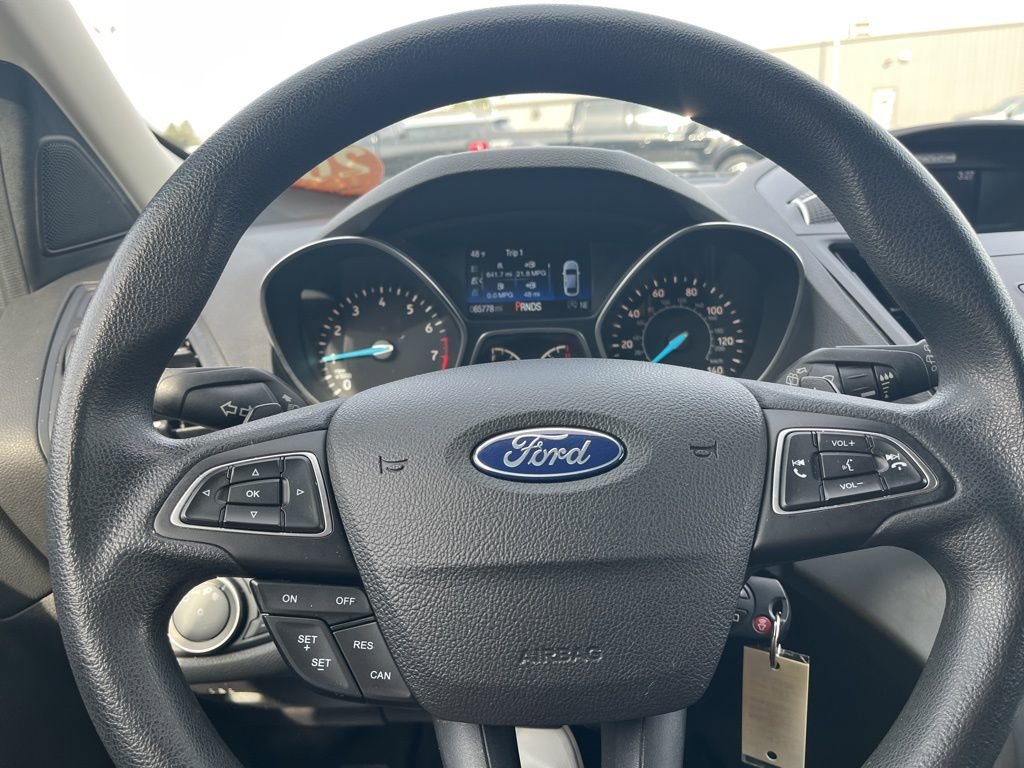 Used 2017 Ford Escape SE image 15