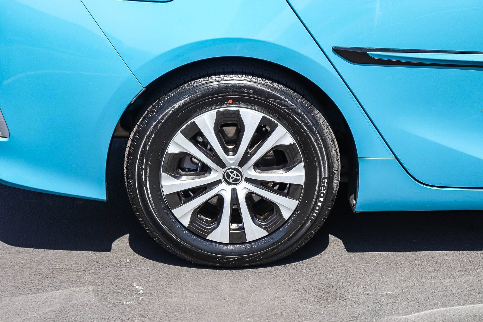Certified 2022 Toyota Prius Prime XLE FWD image 9