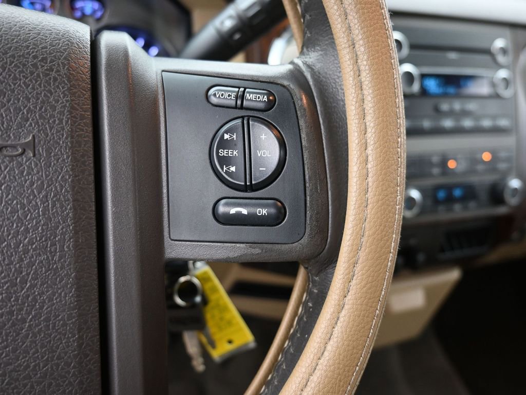 Used 2011 Ford F250 Lariat w/ FX4 Off Road Pkg image 4