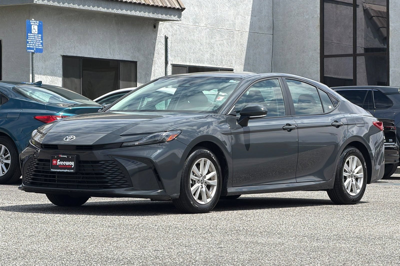 Used 2025 Toyota Camry LE FWD image 9