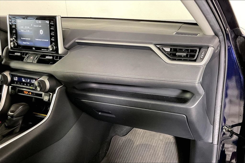 Used 2021 Toyota RAV4 XLE Premium FWD image 16