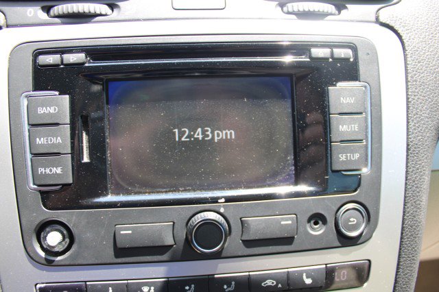 Used 2015 Volkswagen Eos Komfort FWD image 23