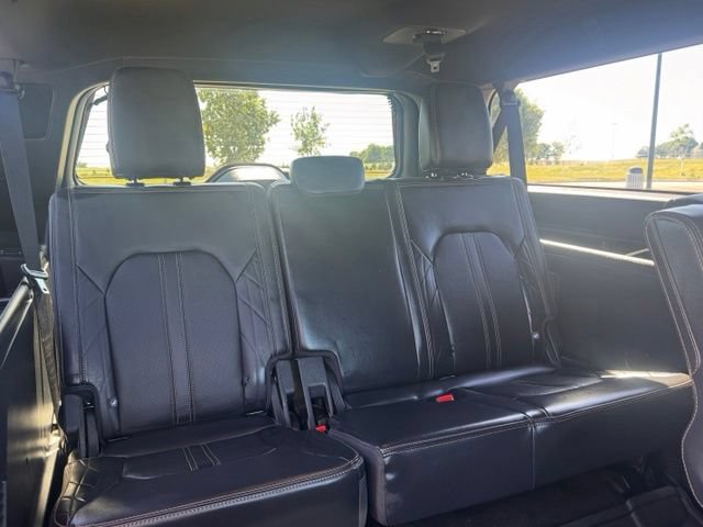 Used 2024 Ford Expedition Max Platinum AWD/4WD image 30