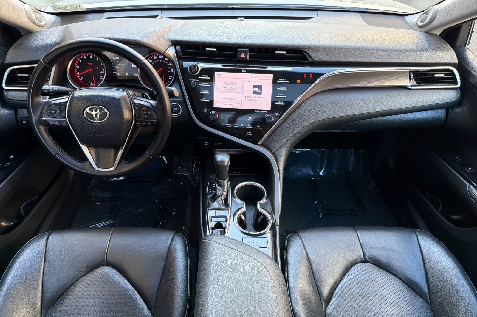 Used 2018 Toyota Camry XSE FWD image 14