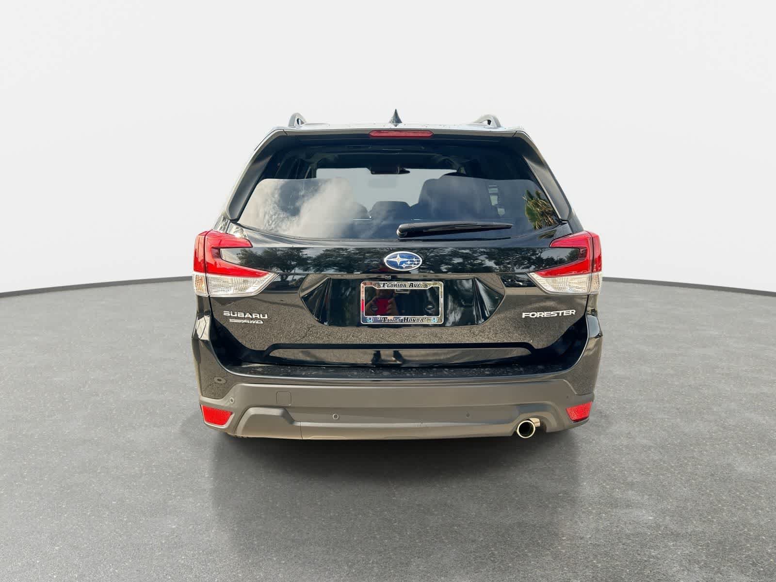 Used 2024 Subaru Forester Limited AWD/4WD image 7