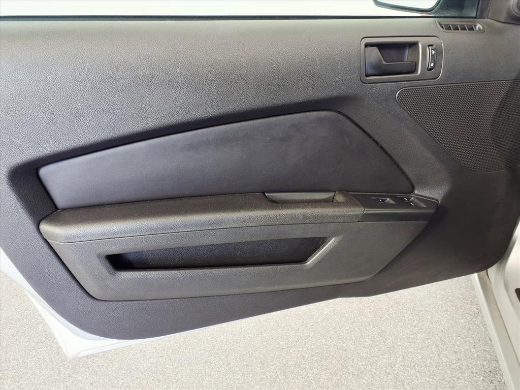 Used 2014 Ford Mustang Convertible w/ Equipment Group 102A image 25