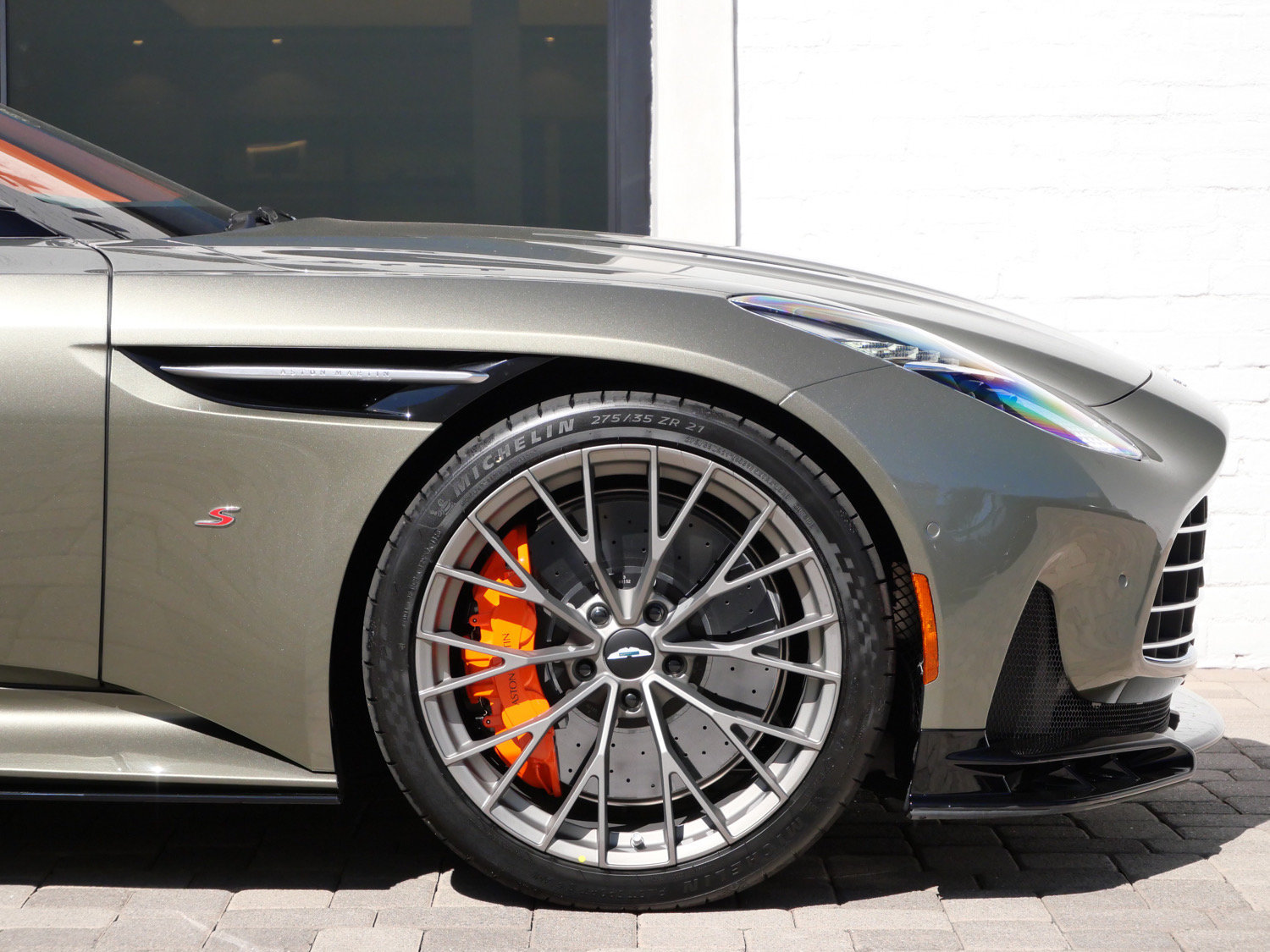 New 2026 Aston Martin DB12 Convertible RWD image 4