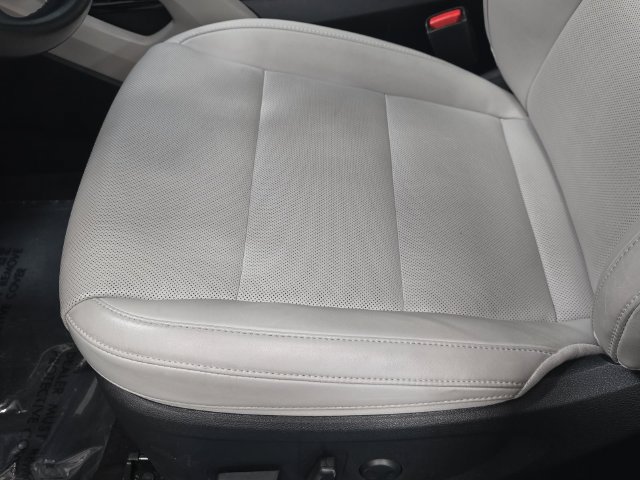 Used 2025 Kia Telluride S FWD image 23
