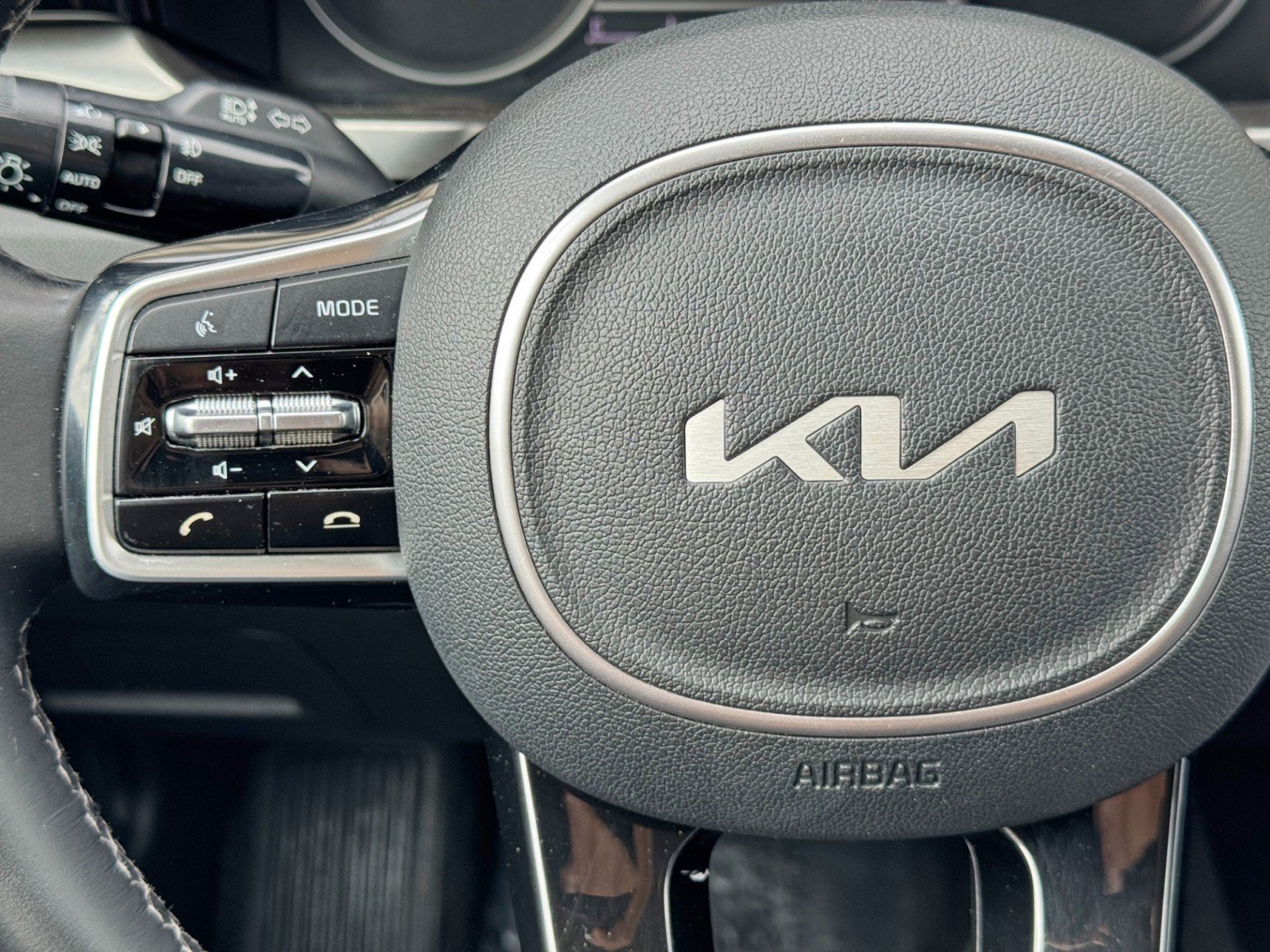 Used 2022 Kia Sorento SX FWD image 21