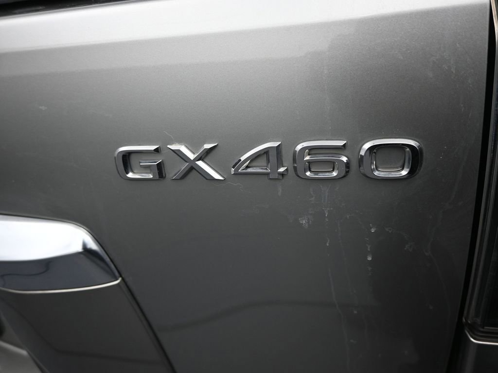Used 2023 Lexus GX 460 Luxury w/ Sport Design Package image 39