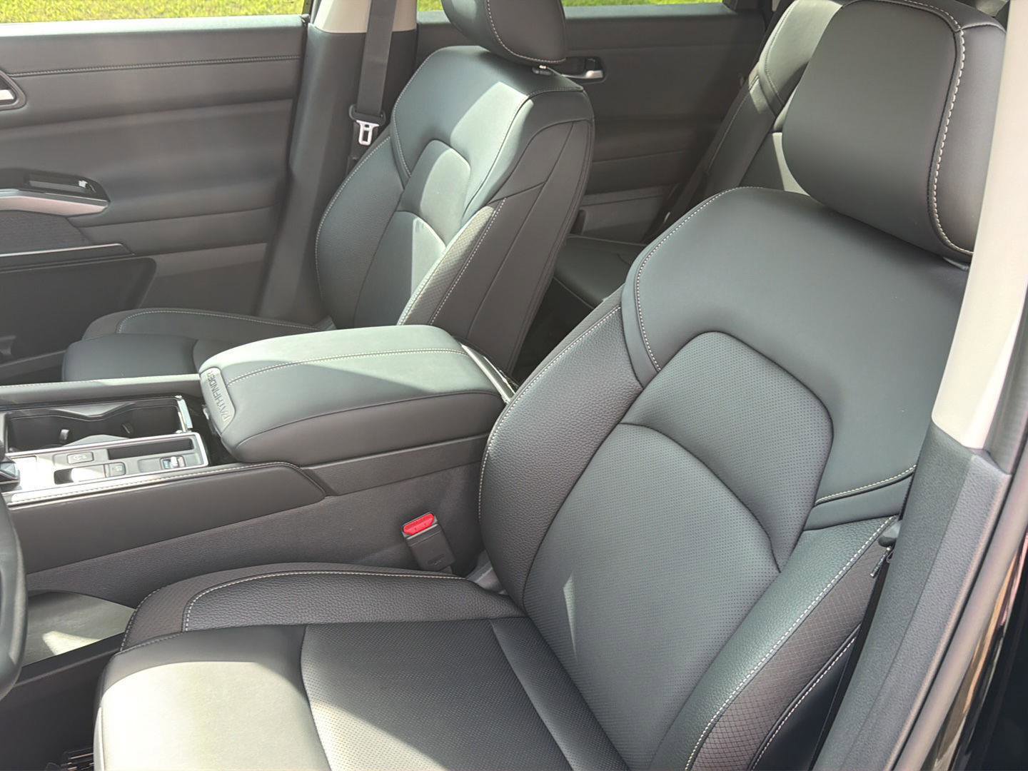 New 2026 Nissan Pathfinder SL FWD image 29