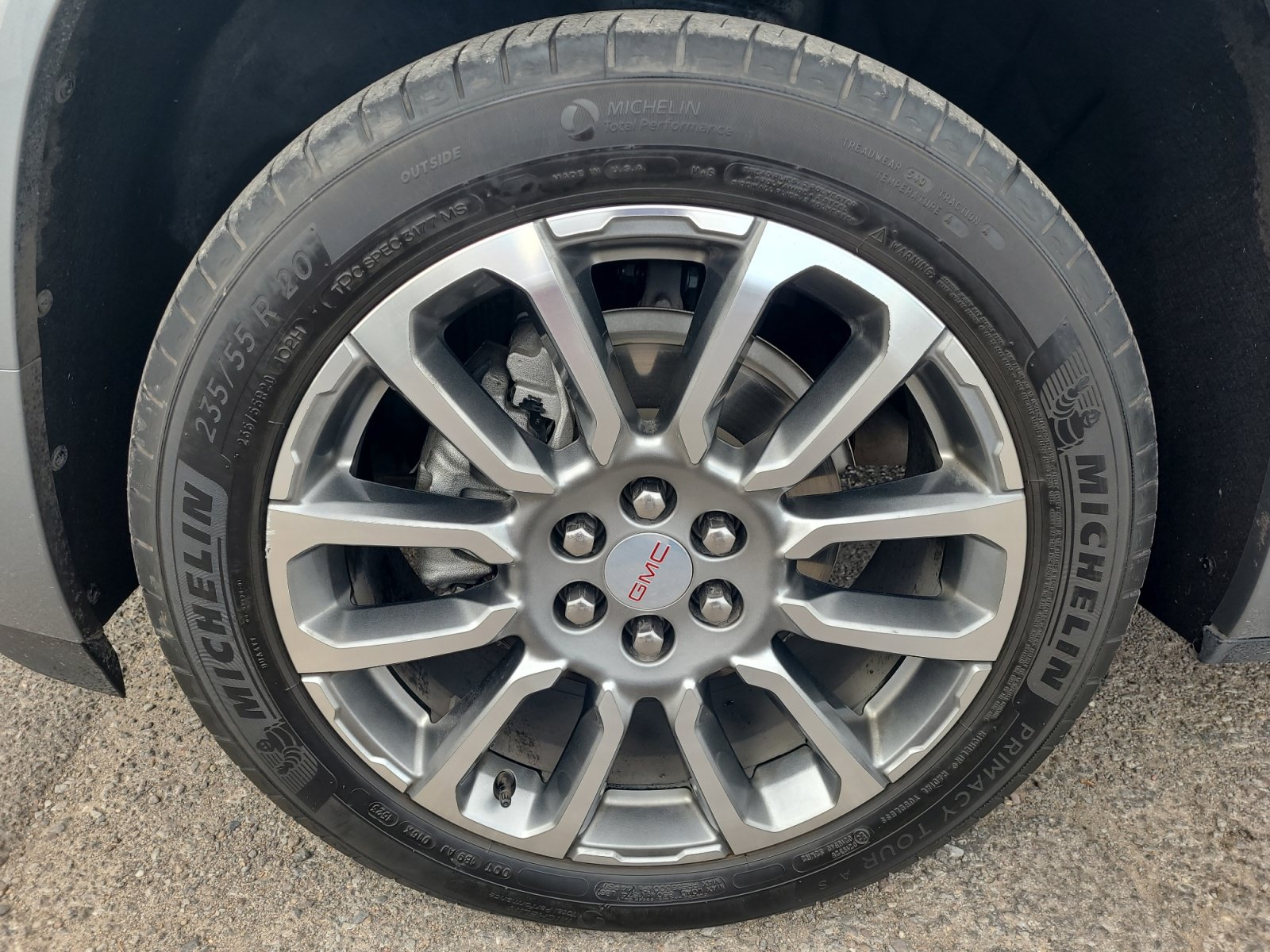 Used 2023 GMC Acadia Denali FWD image 11