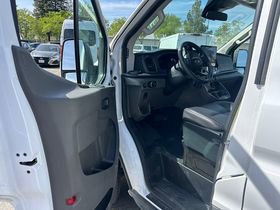 Used 2023 Ford Transit 350 XLT image 7