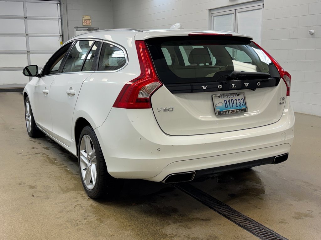 Used 2015 Volvo V60 T5 Premier Plus image 7