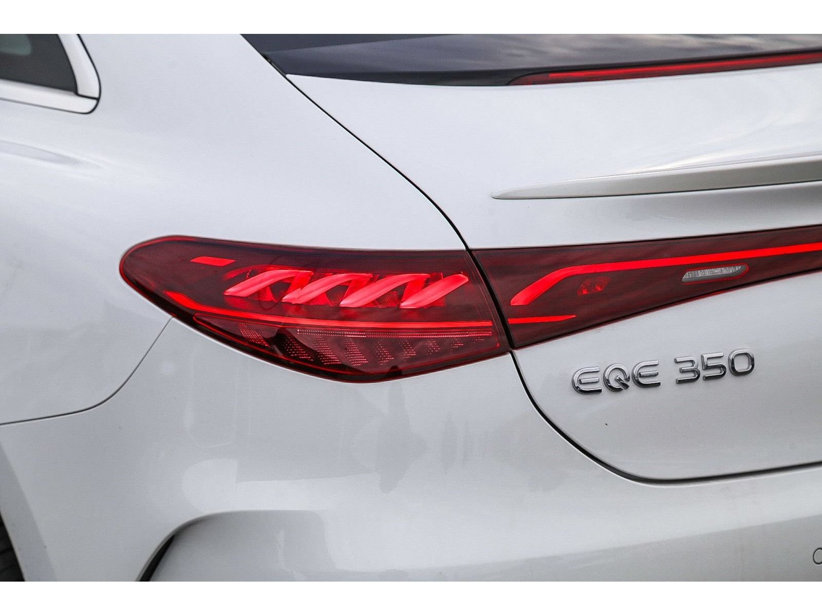 Used 2024 Mercedes-Benz EQE 350+ 4MATIC Sedan image 9