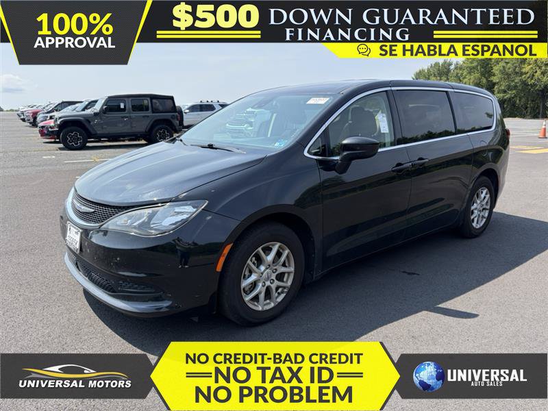 Used 2023 Chrysler Voyager LX FWD image 1