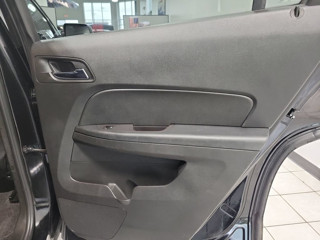 Used 2015 GMC Terrain SLE w/ Convenience Package FWD image 18