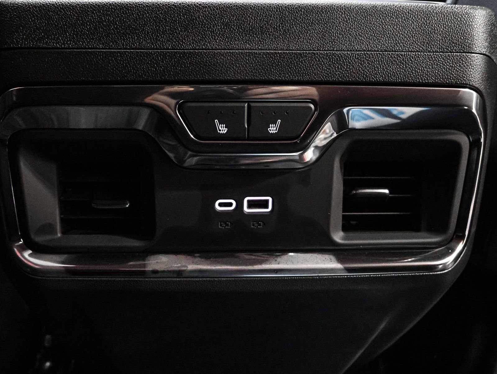 New 2026 GMC Sierra 1500 SLT w/ SLT Premium Plus Package image 25